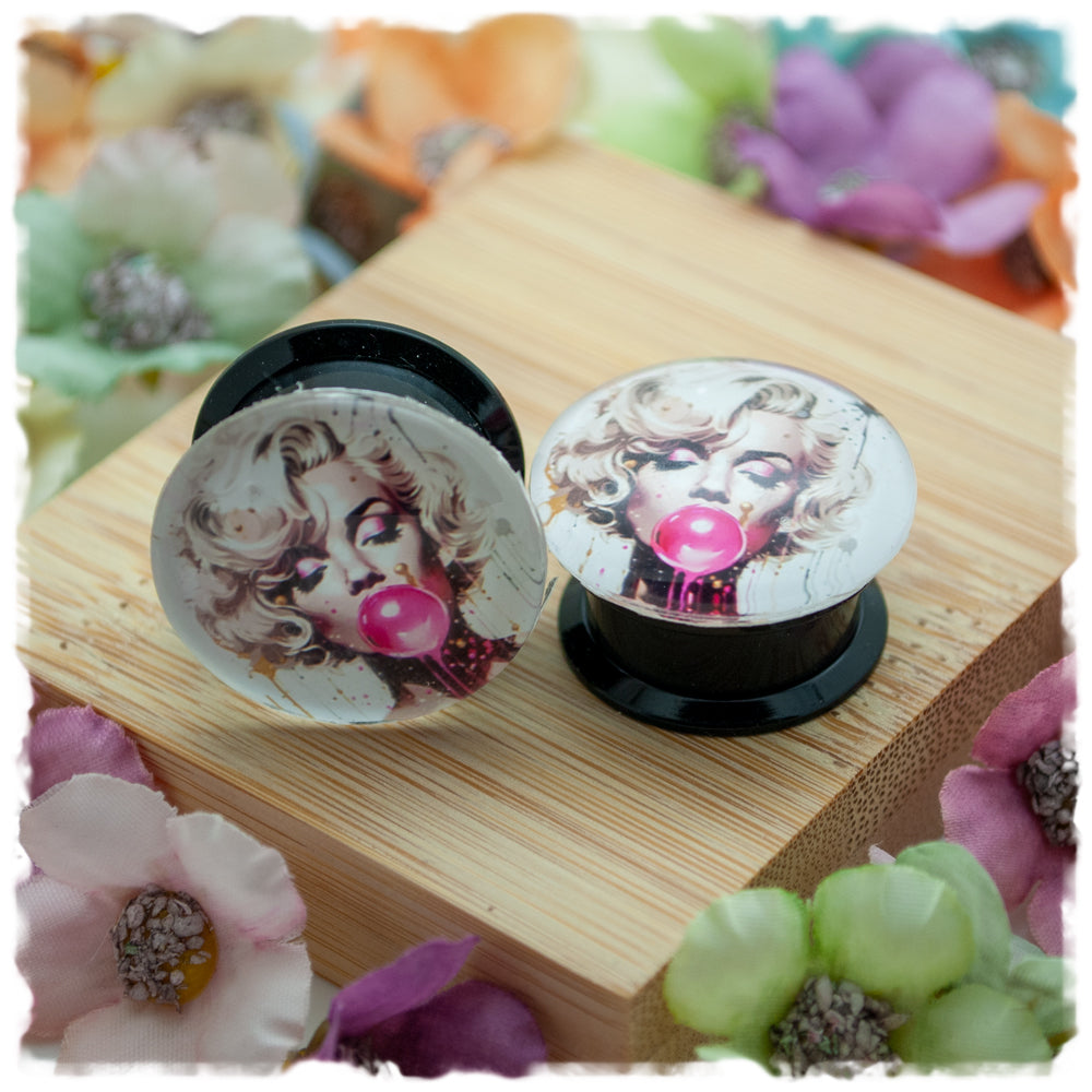 Plugs 18 mm Mädchen mit pinkem Bubblegum